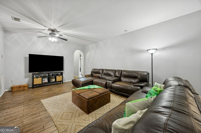 151 Pine Bluff Boulevard W, Kingsland, GA 31548