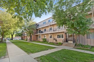 2508 Algonquin Road 16, Rolling Meadows, IL 60008