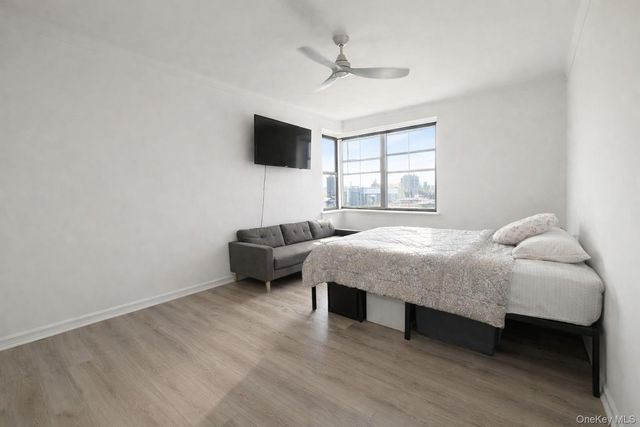 40-05 Ithaca Street 6D, Elmhurst, NY 11373