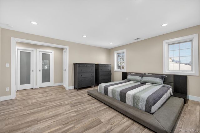 14 Woodland Drive, Old Bethpage, NY 11804