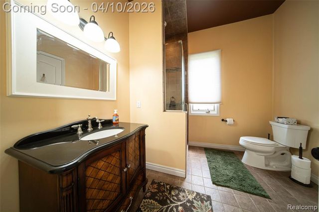67102 Rachael Lane, Washington, MI 48095