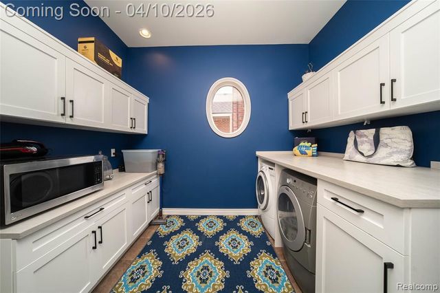 67102 Rachael Lane, Washington, MI 48095