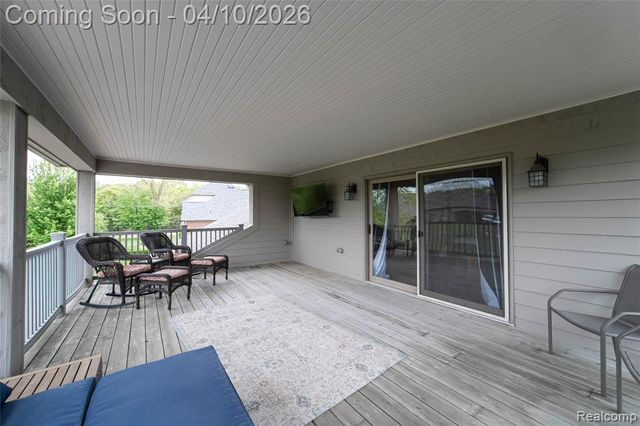 67102 Rachael Lane, Washington, MI 48095