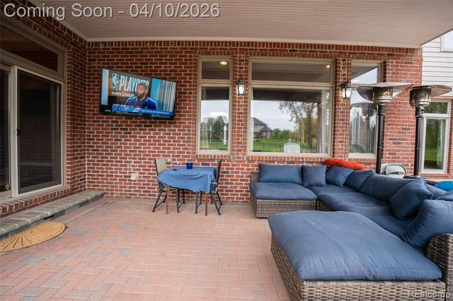 67102 Rachael Lane, Washington, MI 48095