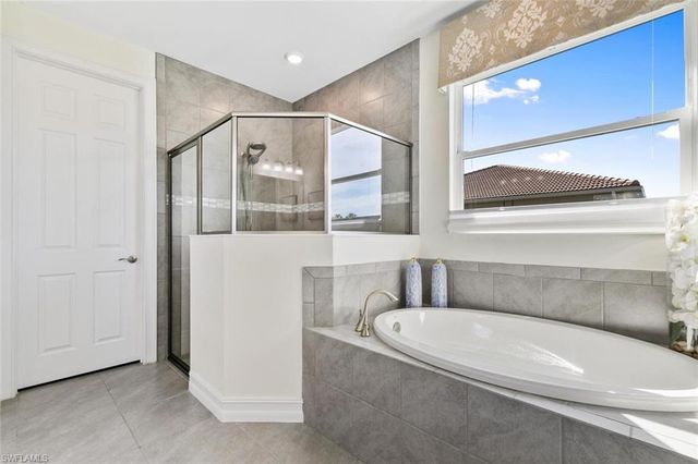 18772 Royal Hammock BLVD, Naples, FL 34114