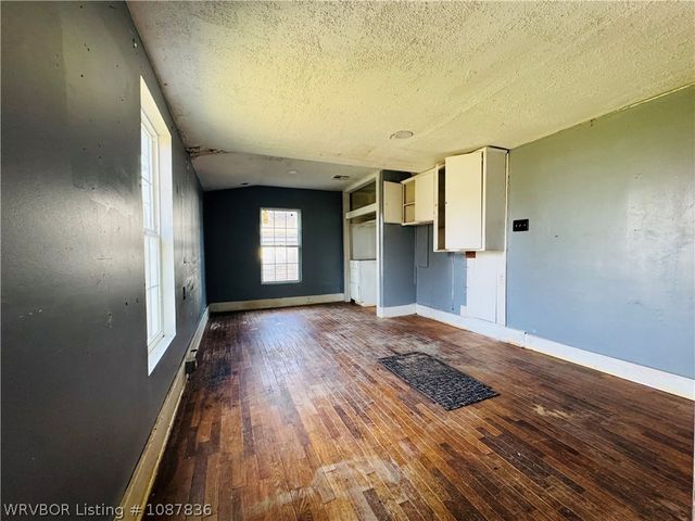 1805 T Street, Fort Smith, AR 72901