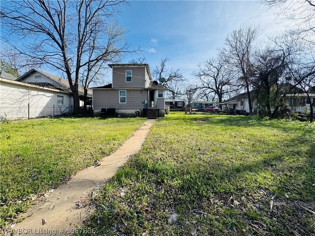 1805 T Street, Fort Smith, AR 72901
