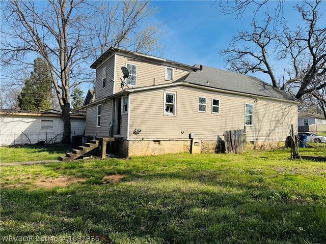 1805 T Street, Fort Smith, AR 72901