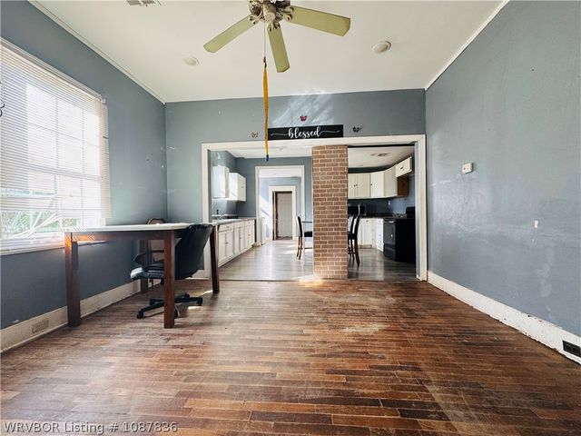 1805 T Street, Fort Smith, AR 72901