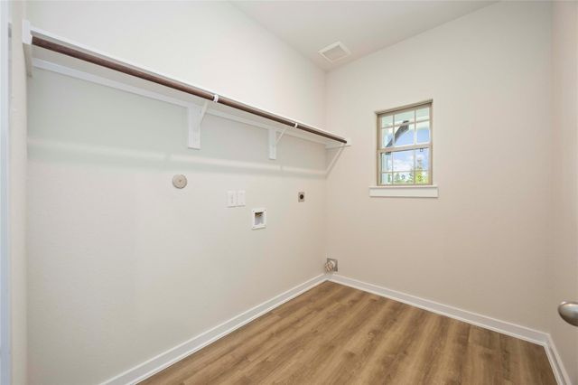 400 Barton Place Drive, Tarkington, TX 77327