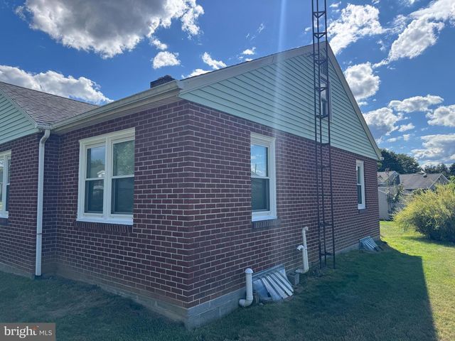 239 ORCHARD CIRCLE, Greencastle, PA 17225