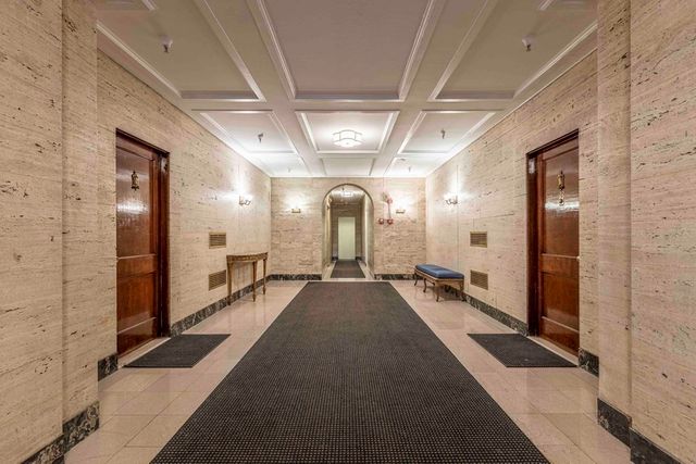 250 Commonwealth Ave 22, Boston, MA 02116