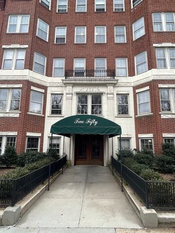 250 Commonwealth Ave 22, Boston, MA 02116