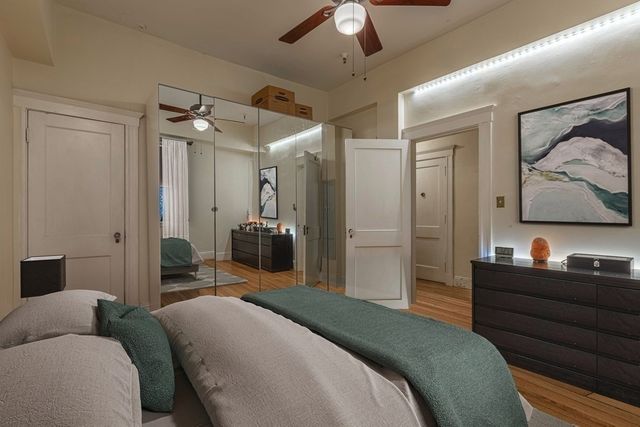 250 Commonwealth Ave 22, Boston, MA 02116