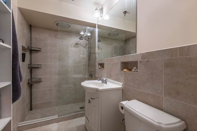 250 Commonwealth Ave 22, Boston, MA 02116