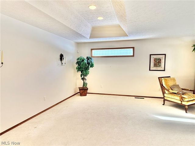 33162 Eagles Glen Court, North Ridgeville, OH 44039