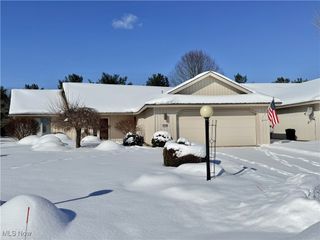 33162 Eagles Glen Court, North Ridgeville, OH 44039