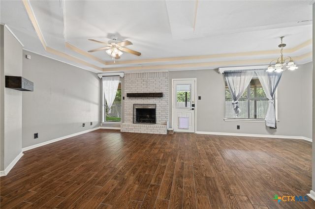 1008 Woodshadows Drive, Harker Heights, TX 76548