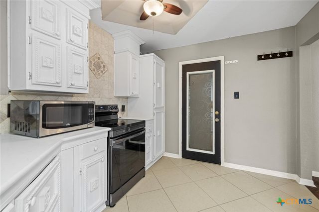 1008 Woodshadows Drive, Harker Heights, TX 76548