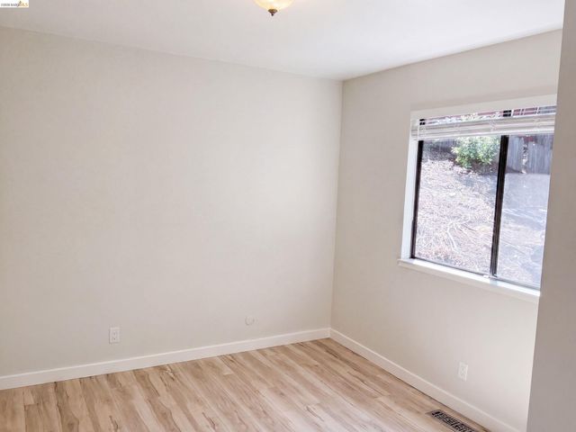 2281 Yale St, Martinez, CA 94553
