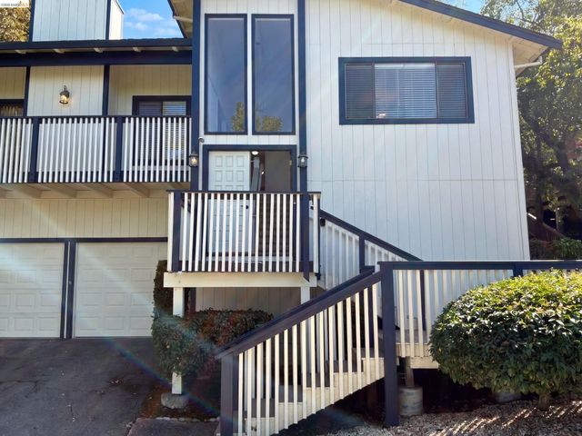 2281 Yale St, Martinez, CA 94553