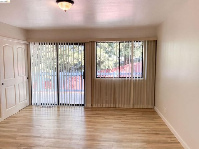 2281 Yale St, Martinez, CA 94553