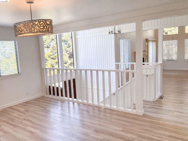 2281 Yale St, Martinez, CA 94553