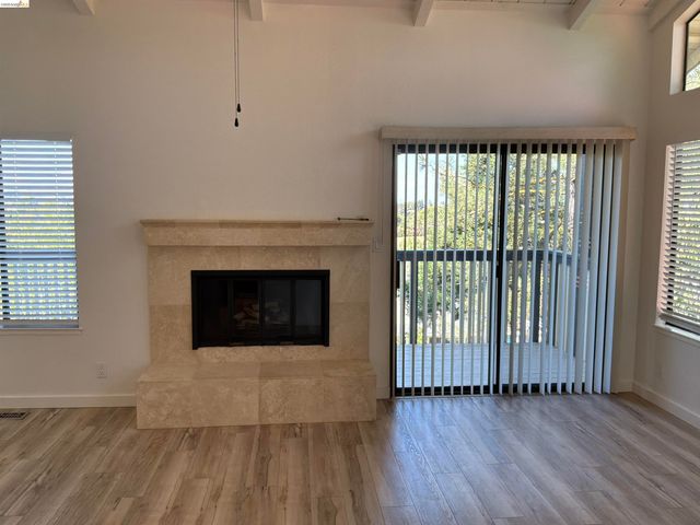2281 Yale St, Martinez, CA 94553