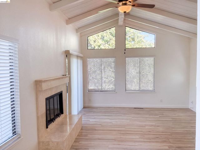 2281 Yale St, Martinez, CA 94553