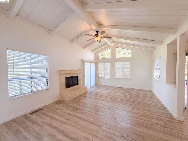 2281 Yale St, Martinez, CA 94553