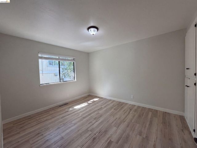 2281 Yale St, Martinez, CA 94553