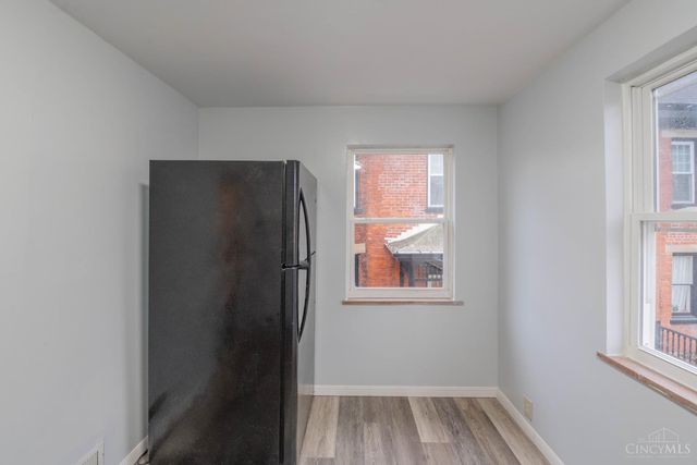 735 Elberon Avenue, Cincinnati, OH 45205