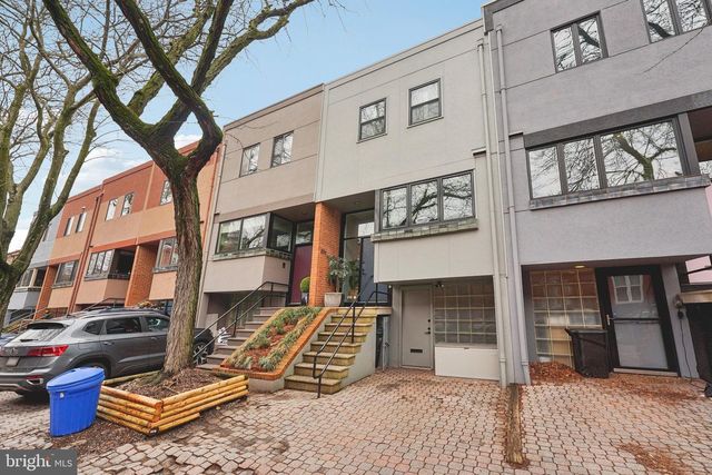 816 N NEWKIRK ST, Philadelphia, PA 19130