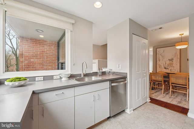 816 N NEWKIRK ST, Philadelphia, PA 19130