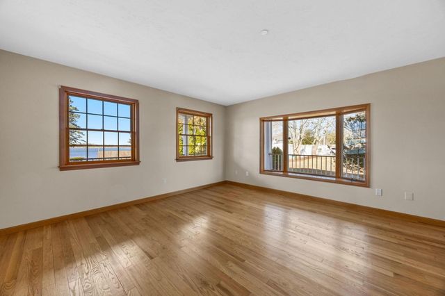 12 Groveland Street, Buzzards Bay, MA 02532