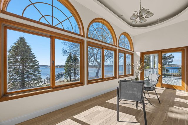 12 Groveland Street, Buzzards Bay, MA 02532