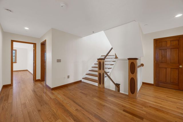 12 Groveland Street, Buzzards Bay, MA 02532