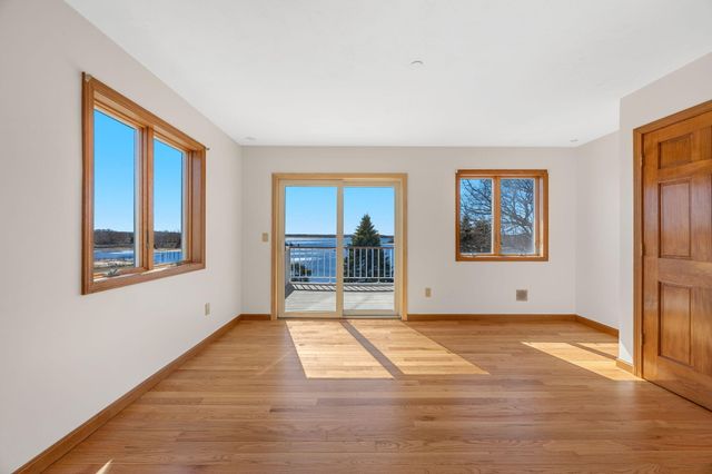 12 Groveland Street, Buzzards Bay, MA 02532