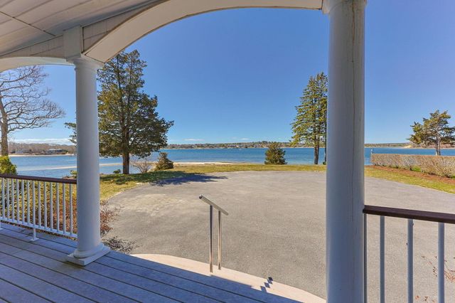 12 Groveland Street, Buzzards Bay, MA 02532