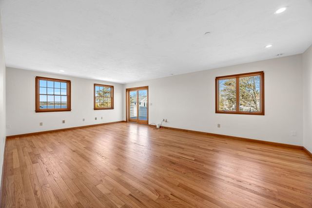 12 Groveland Street, Buzzards Bay, MA 02532