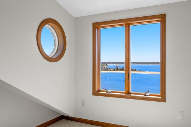 12 Groveland Street, Buzzards Bay, MA 02532