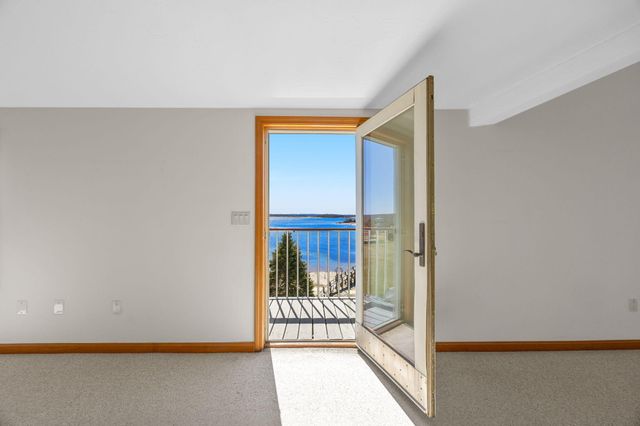 12 Groveland Street, Buzzards Bay, MA 02532