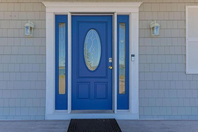 12 Groveland Street, Buzzards Bay, MA 02532