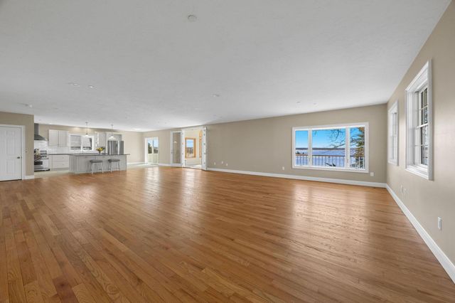 12 Groveland Street, Buzzards Bay, MA 02532