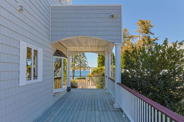 12 Groveland Street, Buzzards Bay, MA 02532