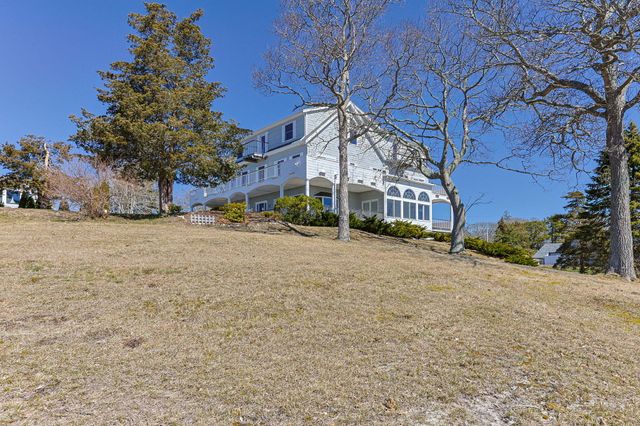 12 Groveland Street, Buzzards Bay, MA 02532