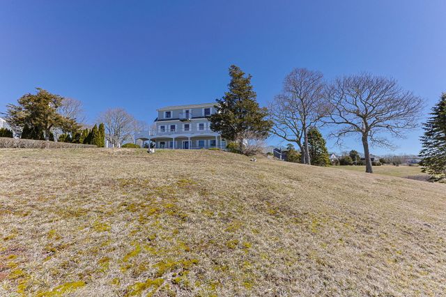 12 Groveland Street, Buzzards Bay, MA 02532