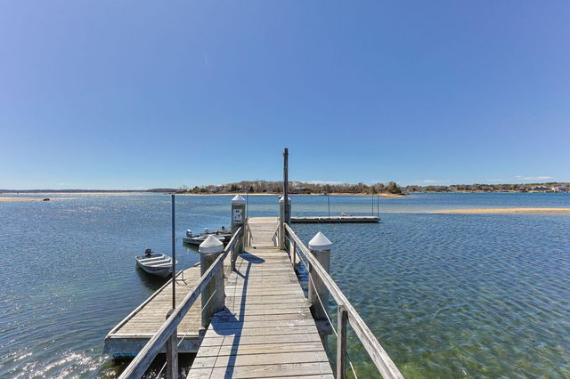 12 Groveland Street, Buzzards Bay, MA 02532