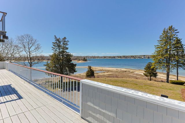 12 Groveland Street, Buzzards Bay, MA 02532