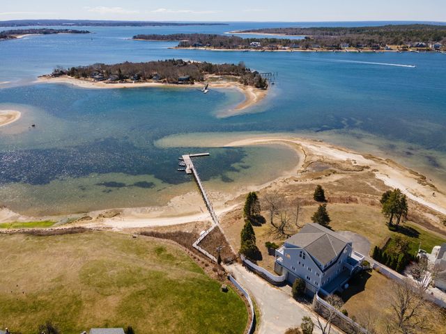 12 Groveland Street, Buzzards Bay, MA 02532